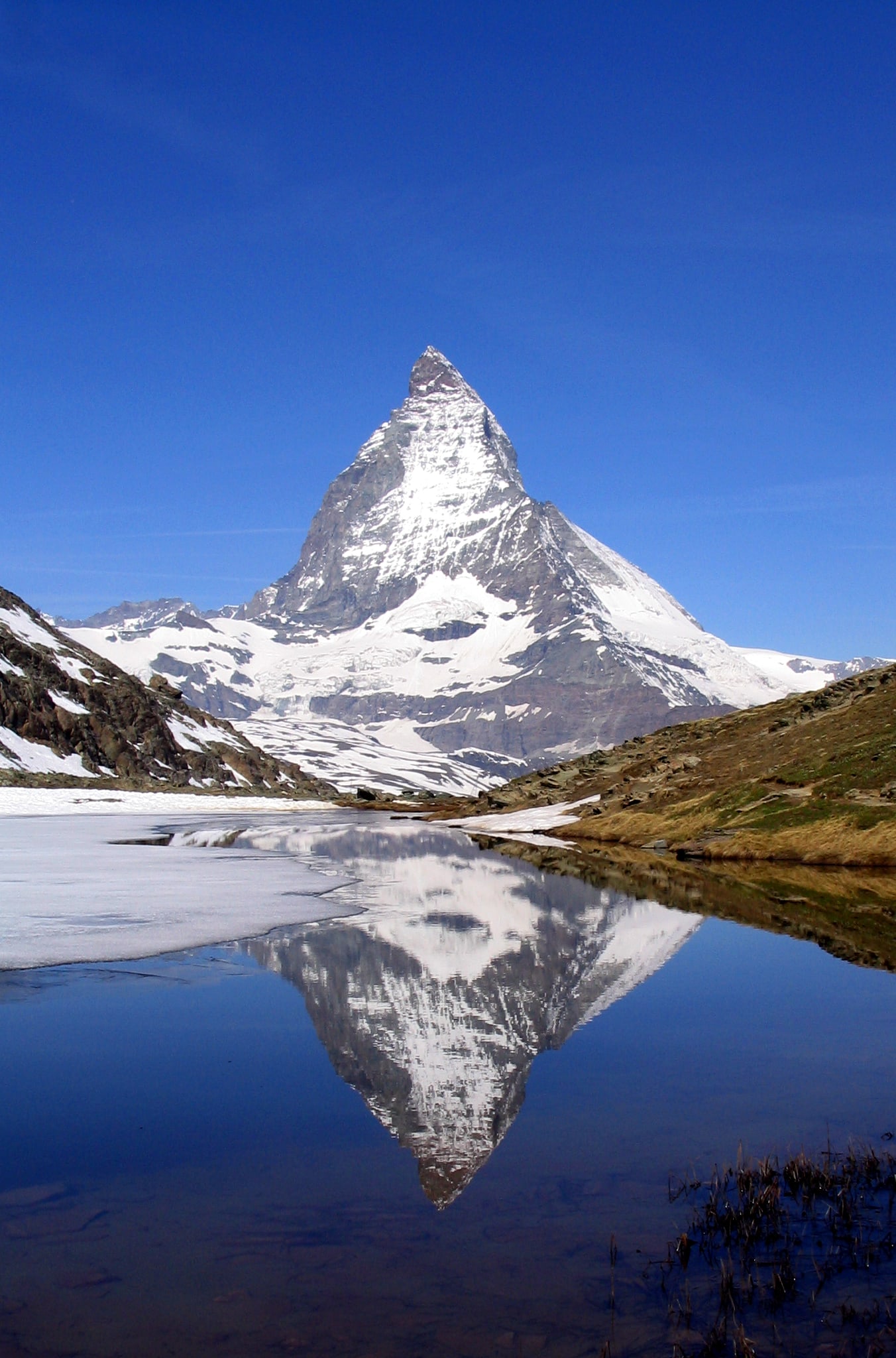 By Dirk Beyer - Own work, CC BY-SA 3.0, https://commons.wikimedia.org/w/index.php?curid=185779